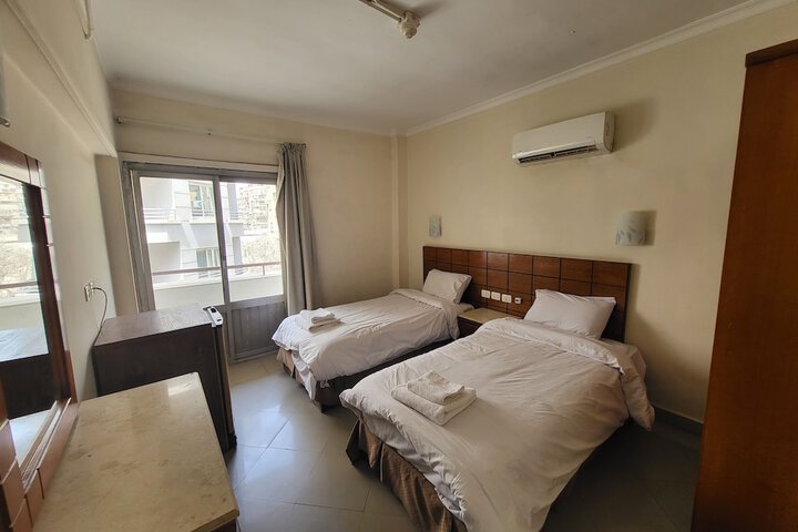Room 12 of 66
