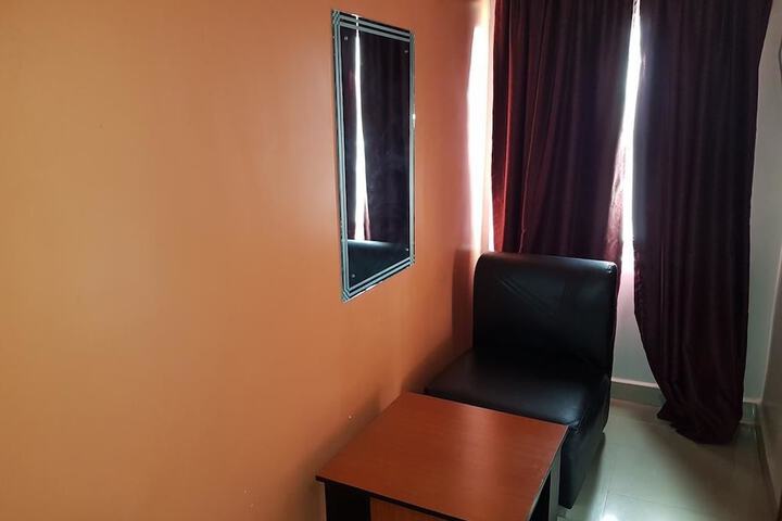 Room 10 of 15