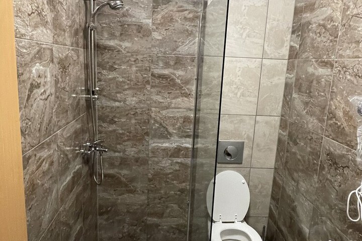 Room 14 of 34