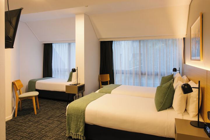 Room 44 of 64