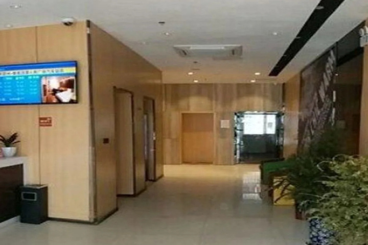 7Days Inn Loudi Lianyuan Peoples Square Bus Station