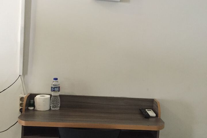 Room 5 of 35