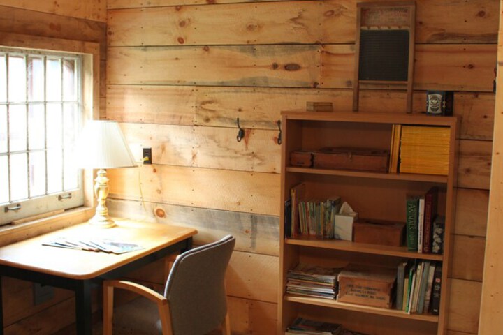 Room 5 of 44
