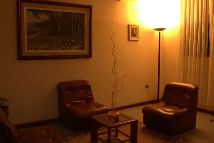 Room 14 of 28