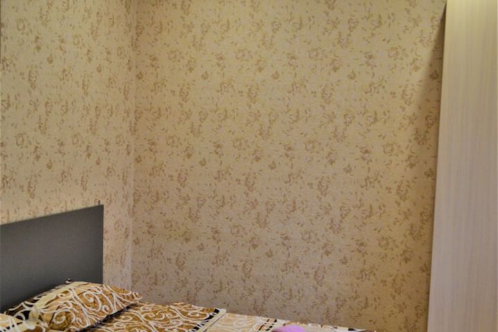 Room 30 of 46