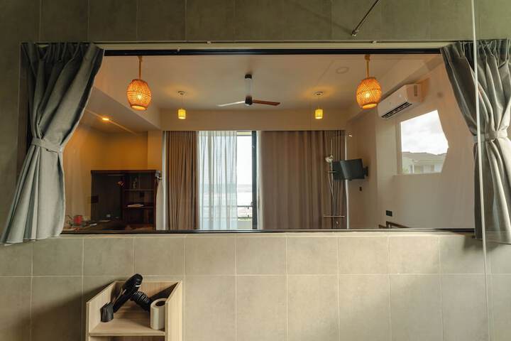 Room 79 of 174