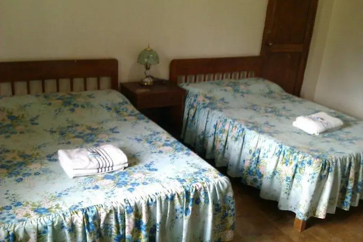 Room 3 of 16