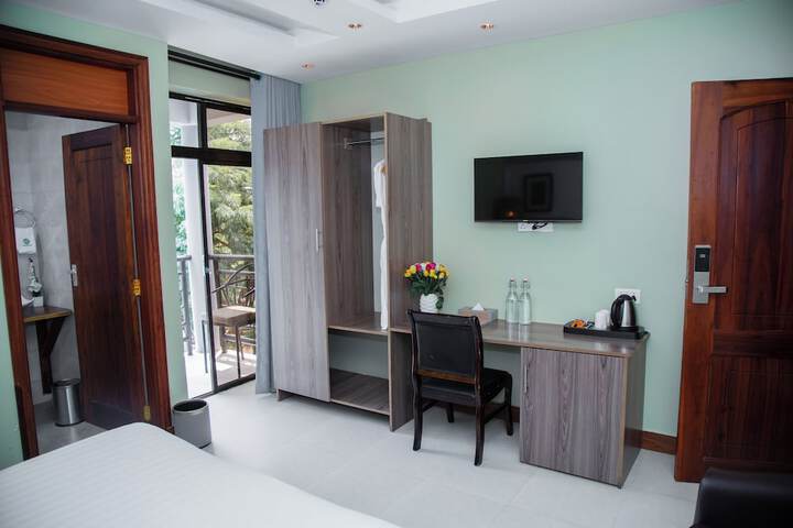 Room 49 of 121