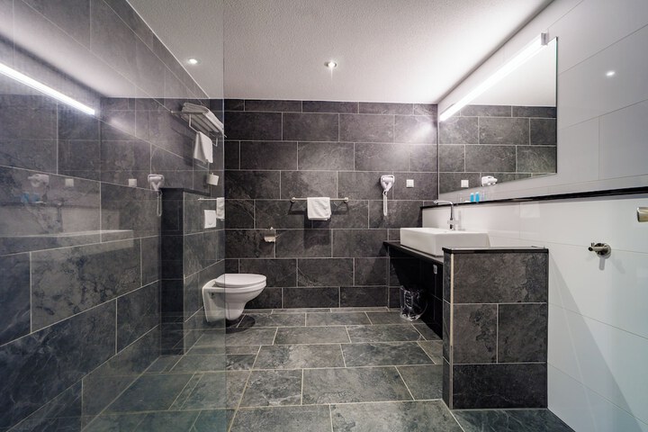 Bath Interior
