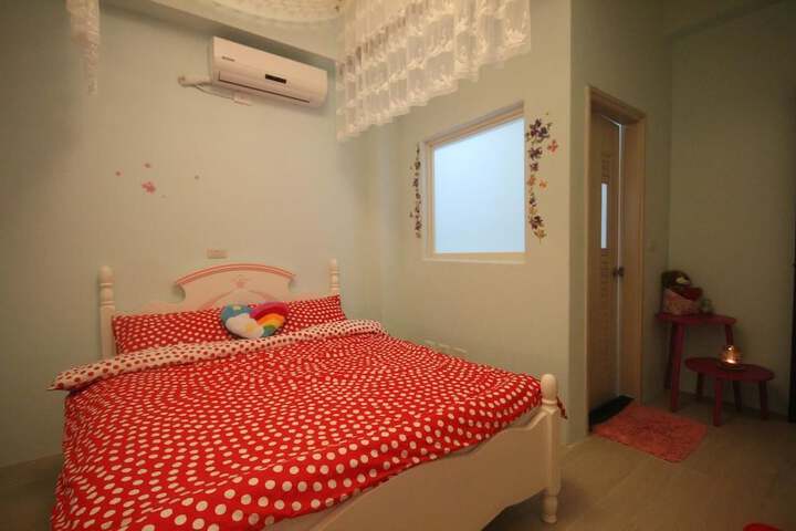 Room 13 of 69