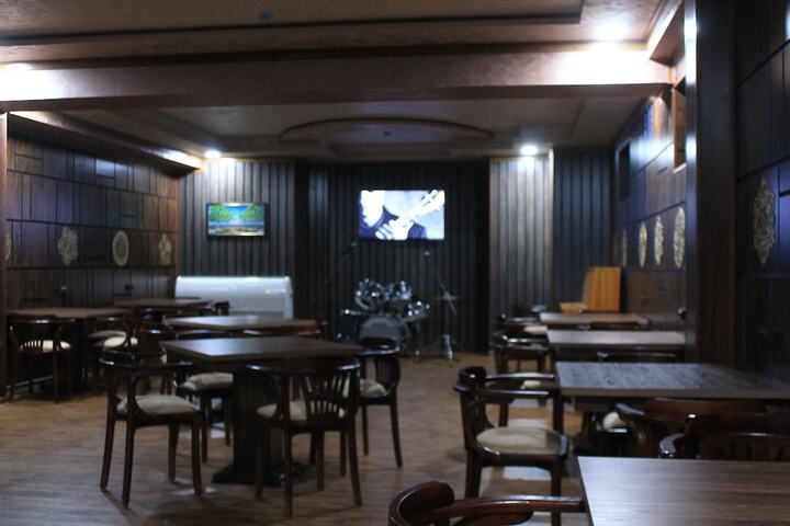 Lounge 43 of 61