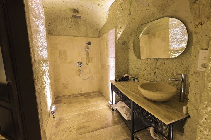 Clean Restrooms