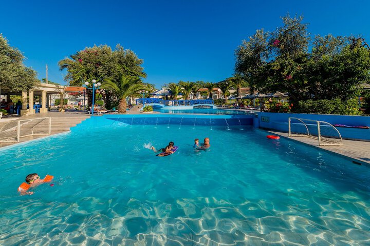 Pool 45 of 69
