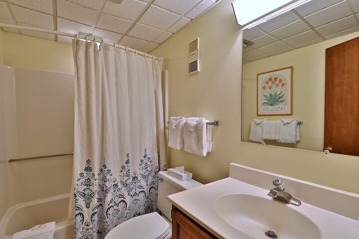 Room 85 of 234