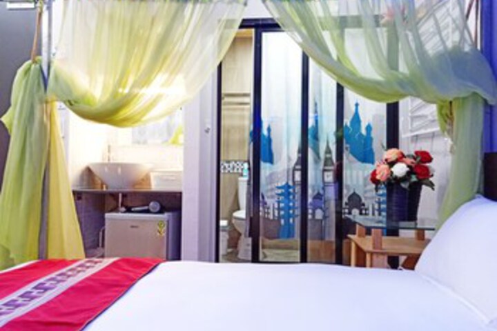Room 41 of 78