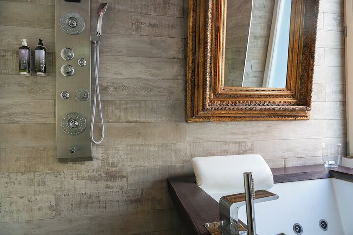 Bath Interior