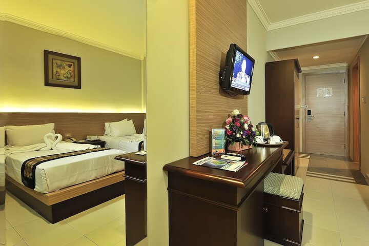 Room 7 of 35