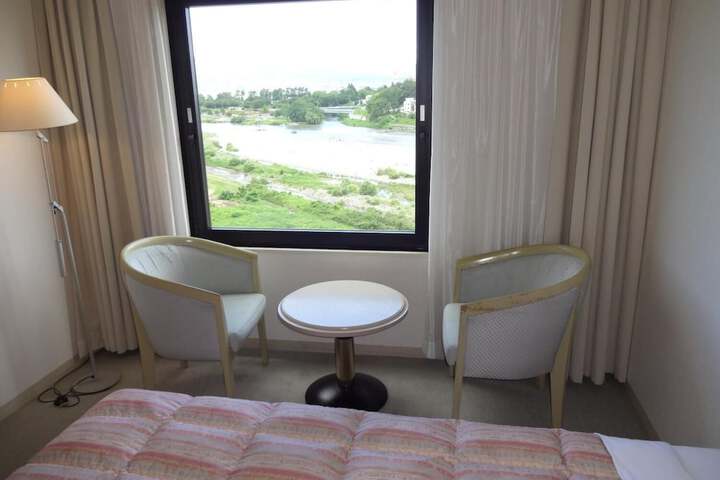 Room 11 of 39