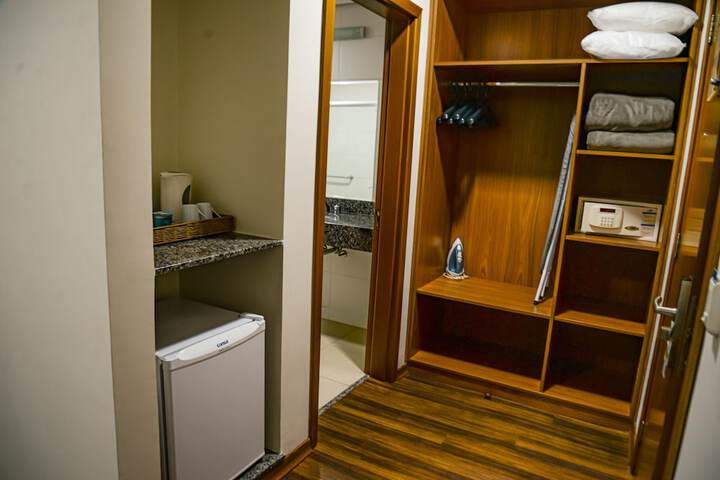 Room 9 of 44