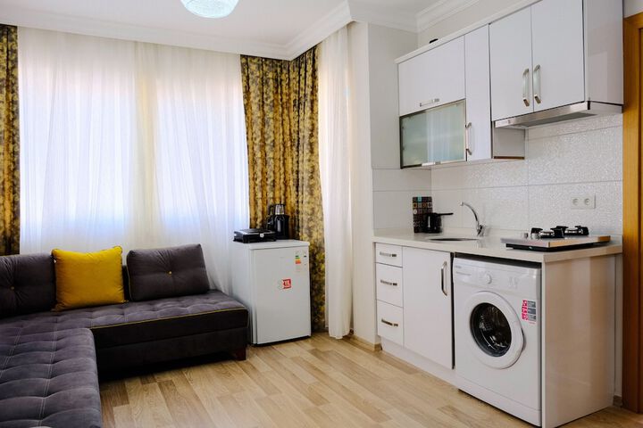 Room 12 of 24
