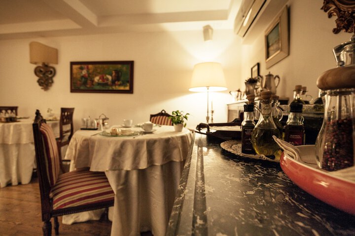 Breakfast/Coffee Service 103 of 142