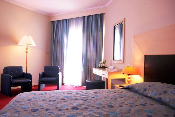 Room 11 of 64