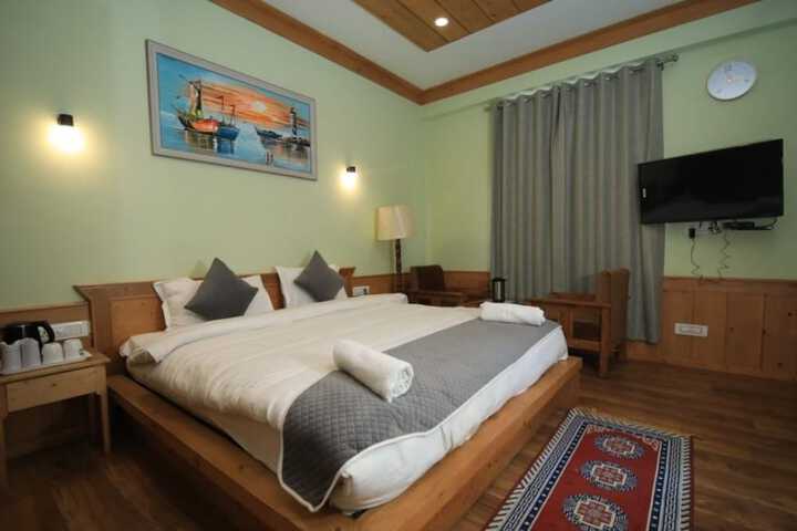 Room 5 of 24