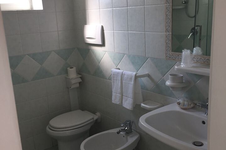 Room 19 of 52