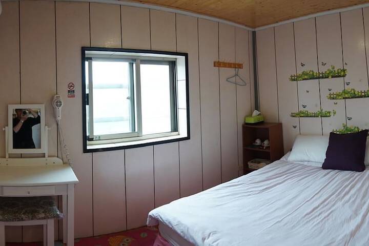 Room 16 of 41