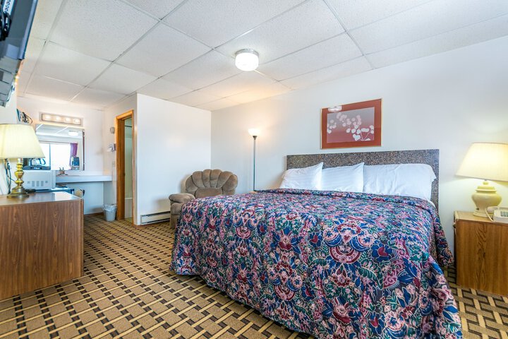 Room 2 of 29