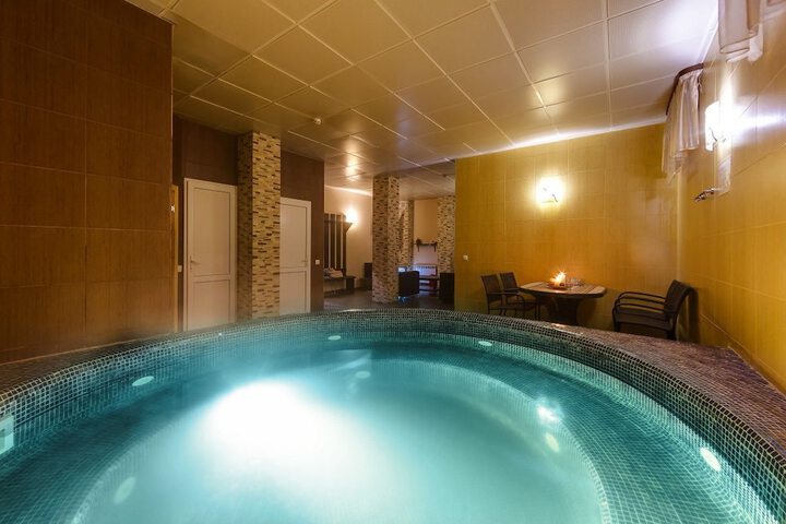 Spa 44 of 59
