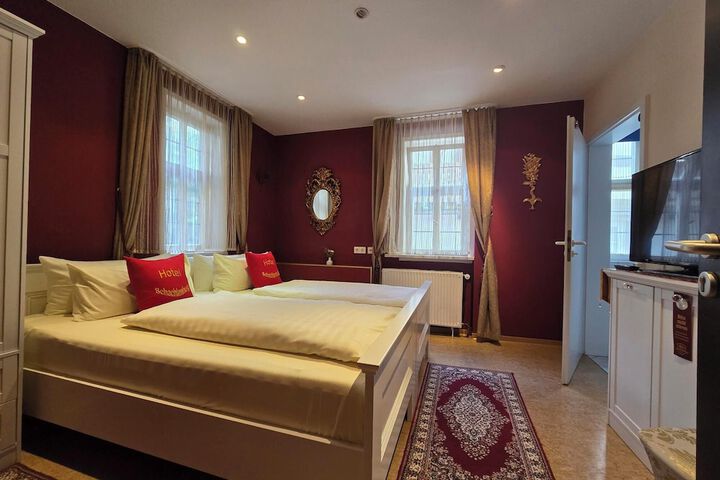 Room 13 of 39