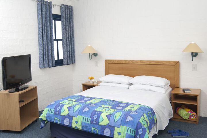 Room 5 of 37