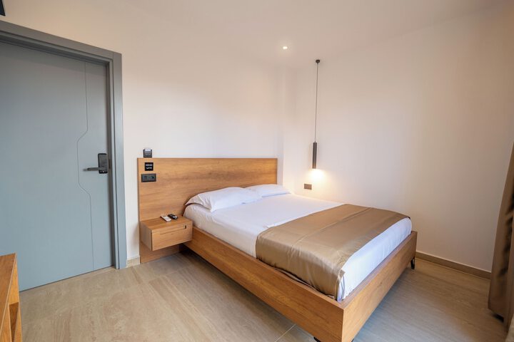 Room 49 of 74