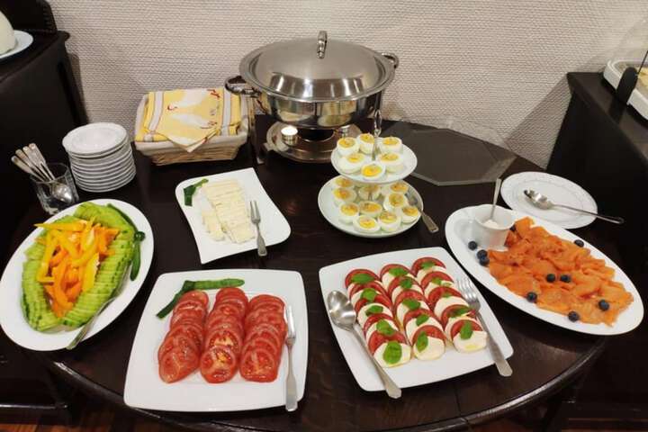 Breakfast buffet
