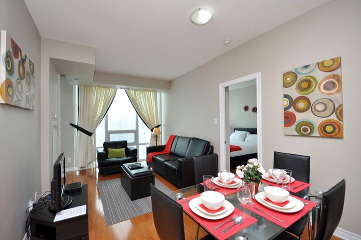 Room 3 of 28