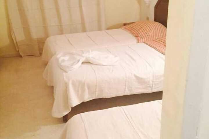 Room 11 of 20