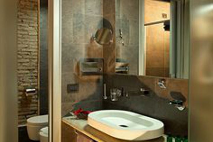 Room 3 of 14