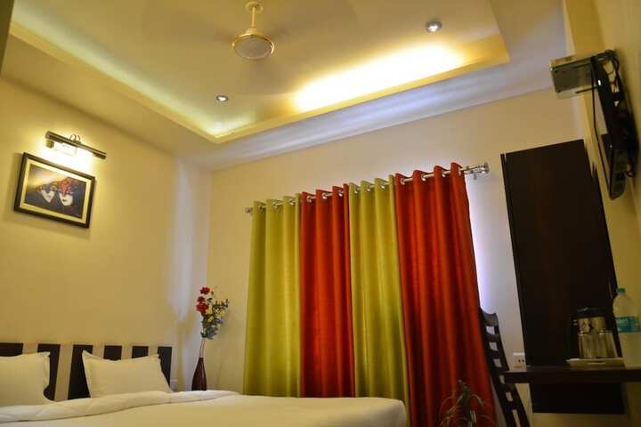 Room 18 of 57