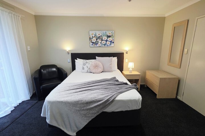 Room 7 of 56