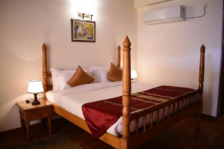Room 10 of 56