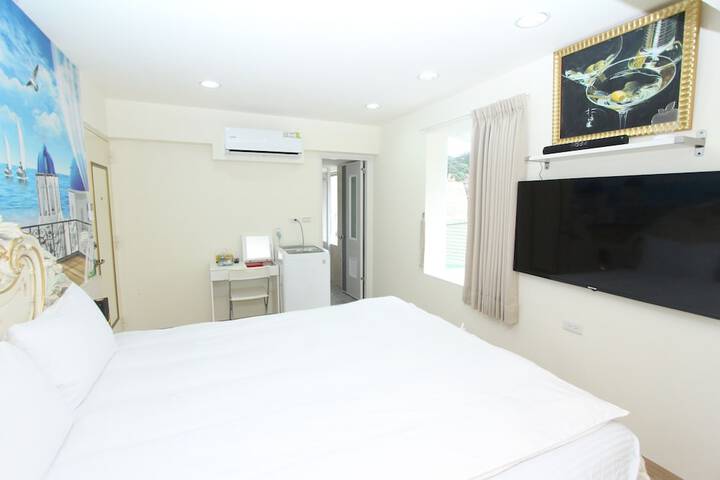 Room 128 of 246