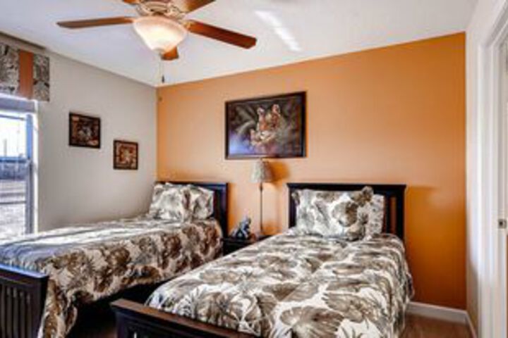 Room 5 of 22