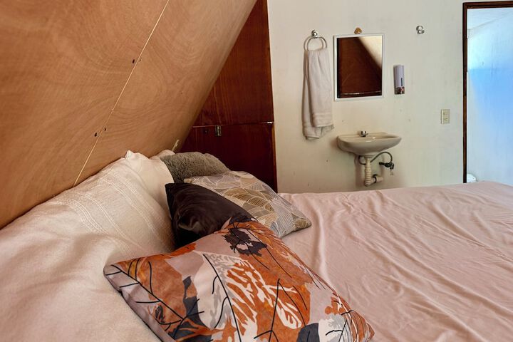 Room 2 of 42