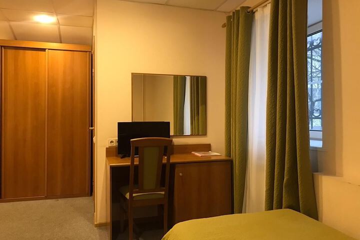 Room 18 of 47