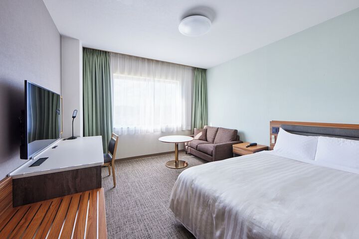Room 14 of 49