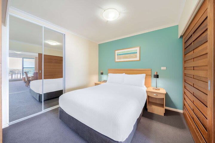 Room 25 of 172
