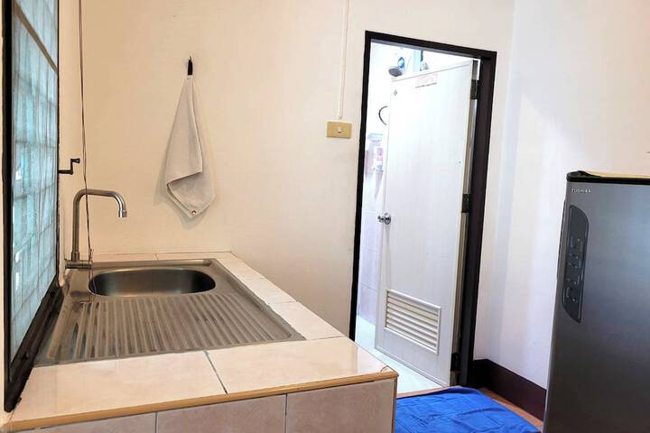 Room 15 of 196