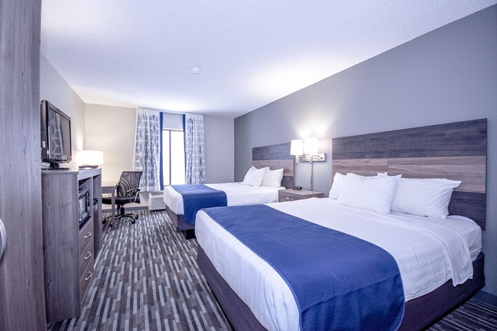 1 Queen Bed (14 of 22)