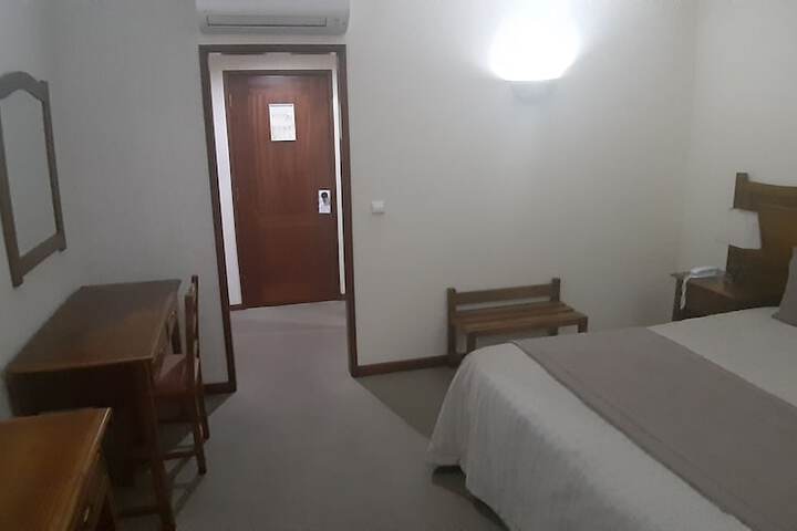 Room 20 of 34